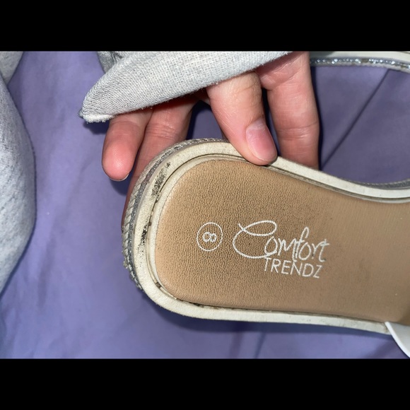 Slides - Picture 3 of 4